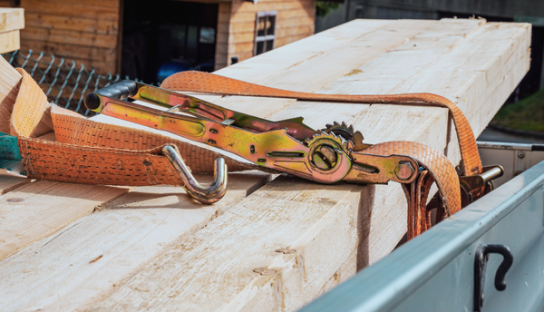 Getting To Know Ratcheting Straps & How To Use Them
